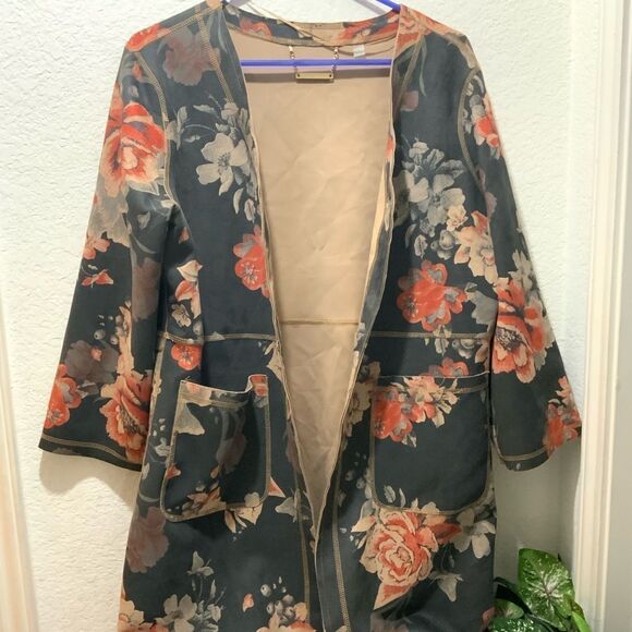 Tahari Faux Suede leather GRAY FLORAL CORAL Overcoat Size L - Picture 1 of 13